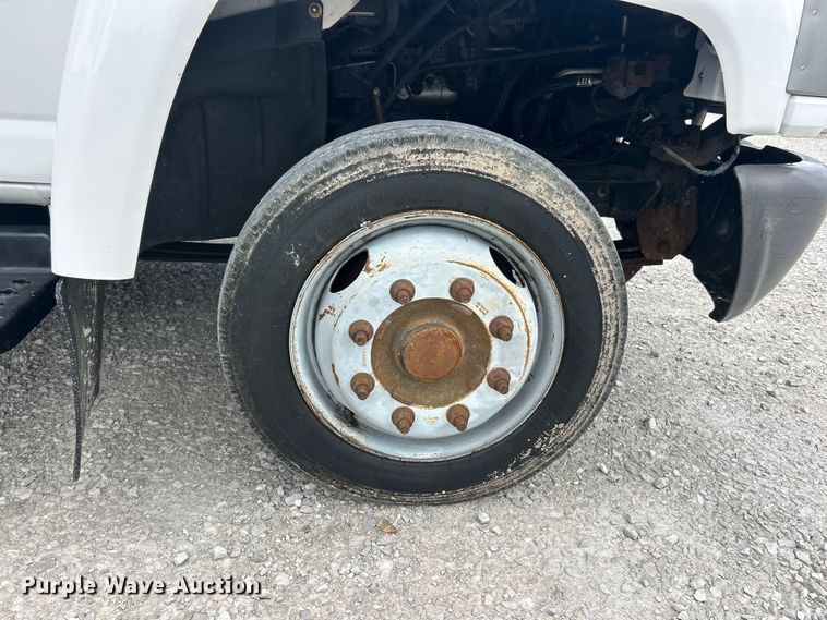 image for item FC2699 2008 GMC C5500 bucket truck