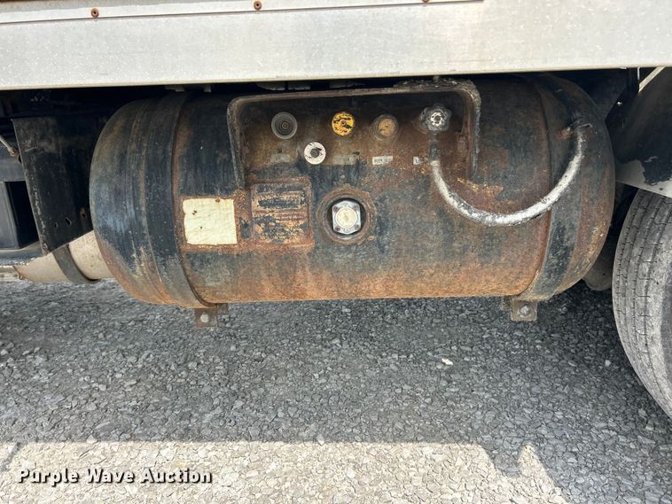image for item FC2700 1986 GMC C7000 oil distributor truck