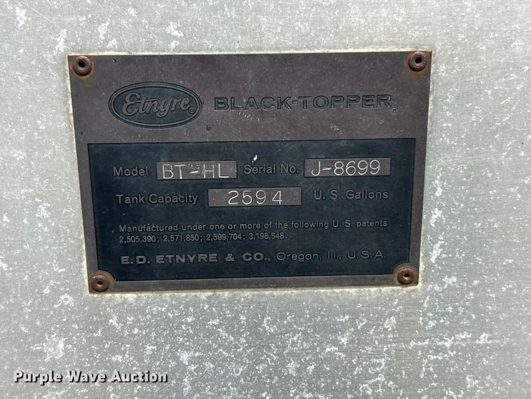image for item FC2700 1986 GMC C7000 oil distributor truck