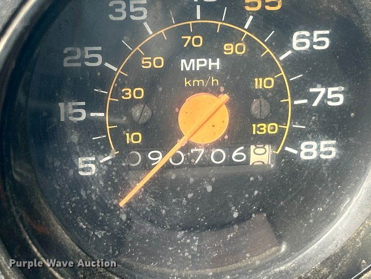 image for item FC2700 1986 GMC C7000 oil distributor truck