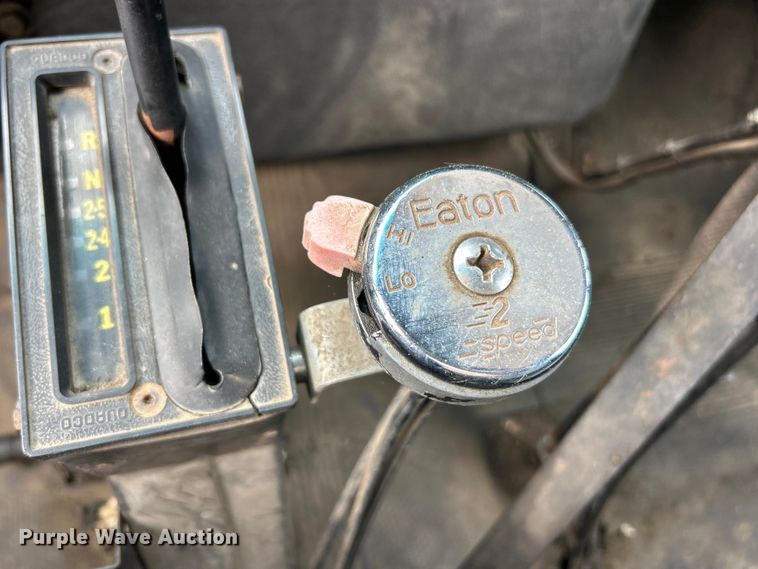image for item FC2700 1986 GMC C7000 oil distributor truck