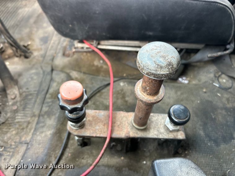 image for item FC2700 1986 GMC C7000 oil distributor truck