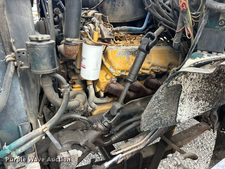 image for item FC2700 1986 GMC C7000 oil distributor truck