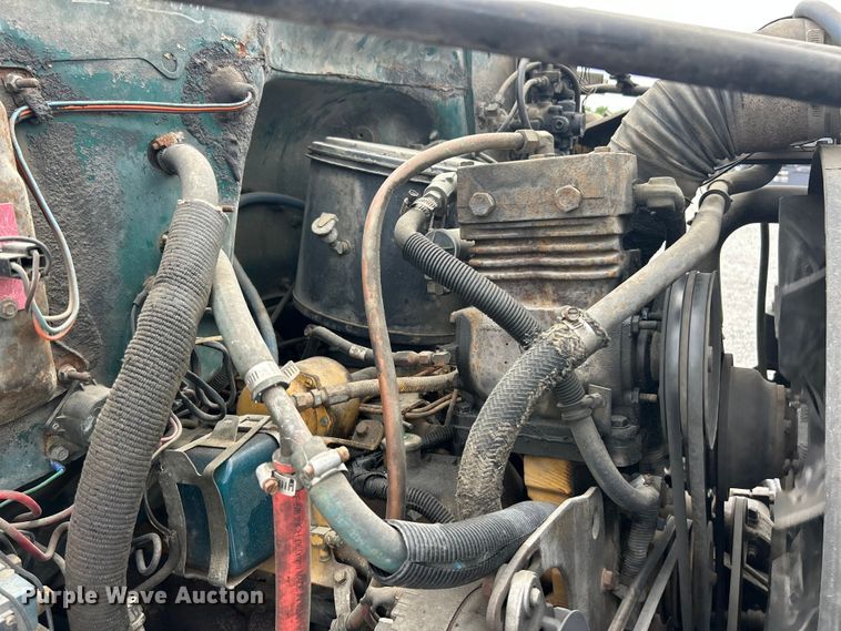 image for item FC2700 1986 GMC C7000 oil distributor truck
