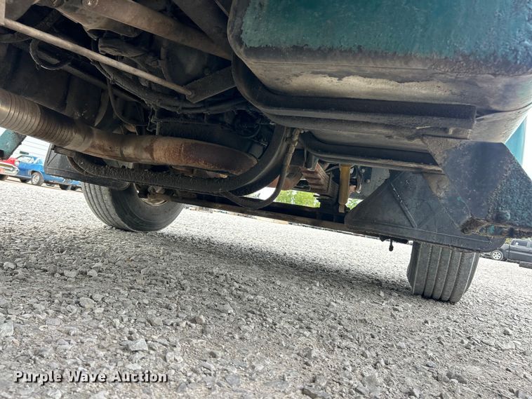 image for item FC2700 1986 GMC C7000 oil distributor truck