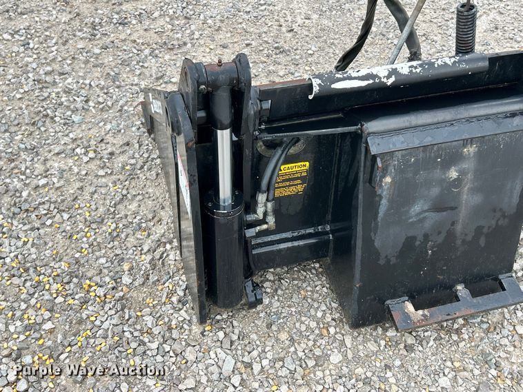 image for item FC2707 Bradco MP73 skid steer four-in-one bucket
