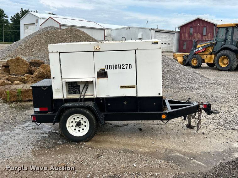 image for item FC2710 MQ Power DCA-25USI generator