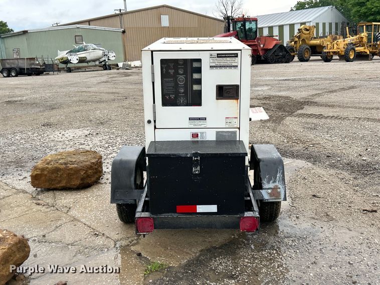 image for item FC2710 MQ Power DCA-25USI generator