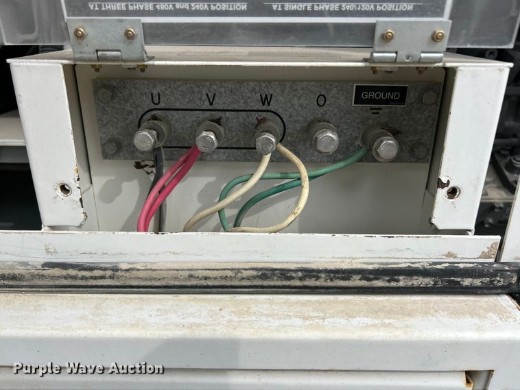 image for item FC2710 MQ Power DCA-25USI generator