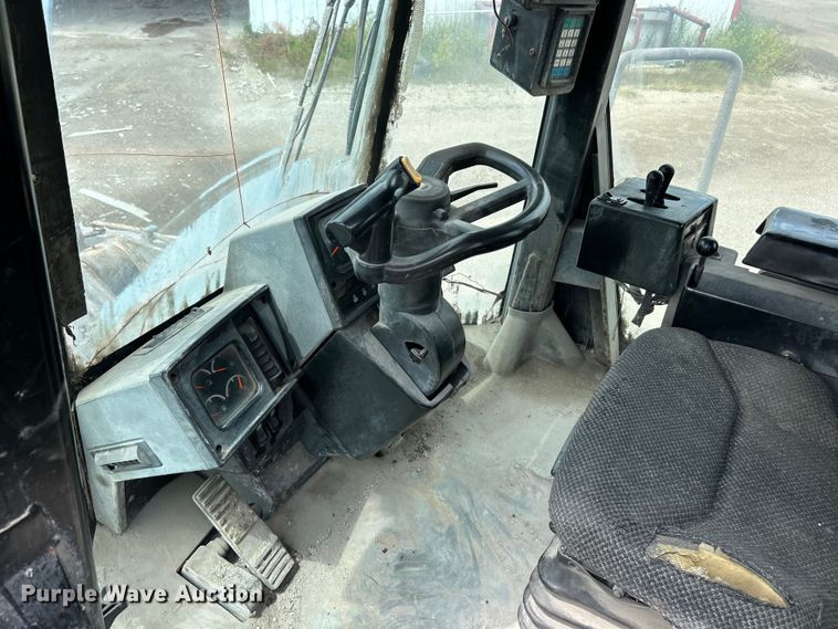 image for item FC2716 Caterpillar 980G wheel loader