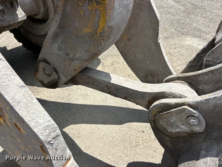 image for item FC2717 2004 Komatsu WA500 wheel loader