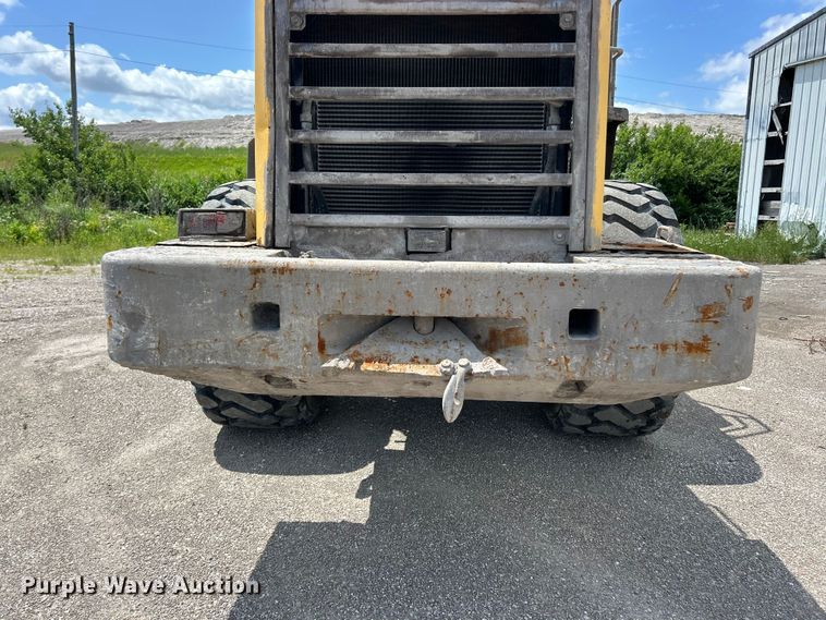 image for item FC2717 2004 Komatsu WA500 wheel loader