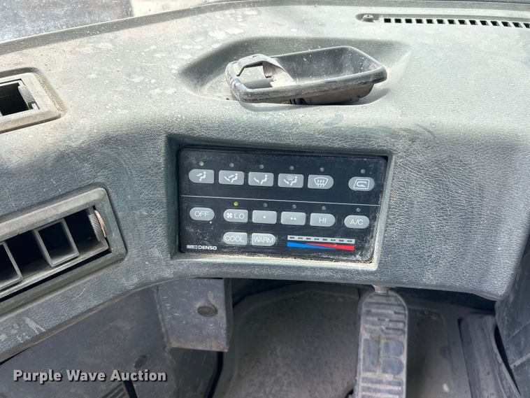 image for item FC2717 2004 Komatsu WA500 wheel loader