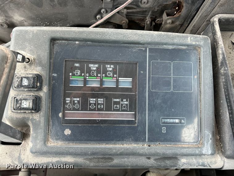 image for item FC2717 2004 Komatsu WA500 wheel loader