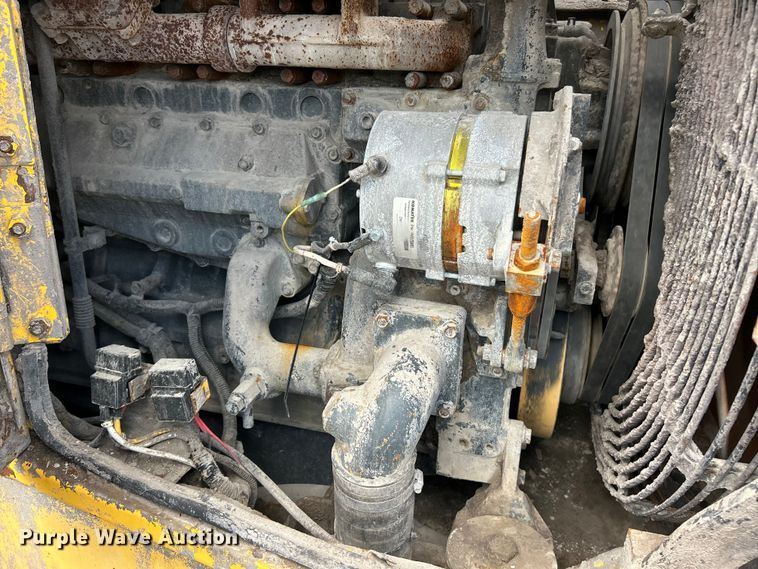 image for item FC2717 2004 Komatsu WA500 wheel loader
