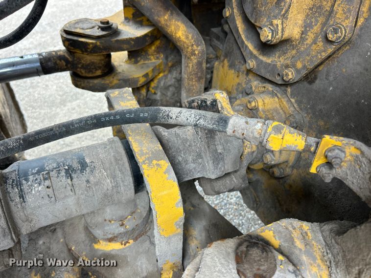 image for item FC2717 2004 Komatsu WA500 wheel loader