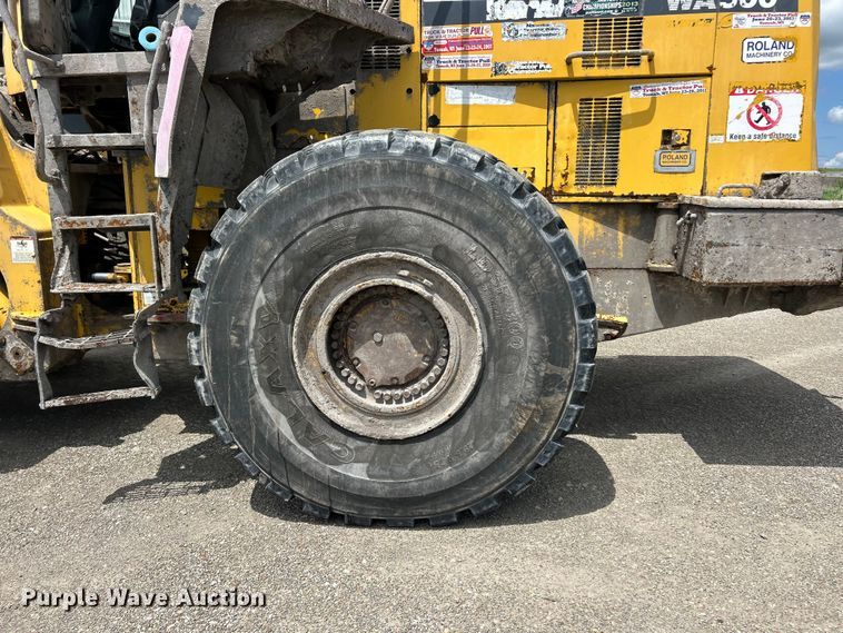 image for item FC2717 2004 Komatsu WA500 wheel loader