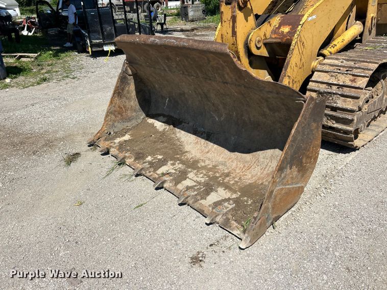 image for item FC2727 1988 Caterpillar 953 track loader