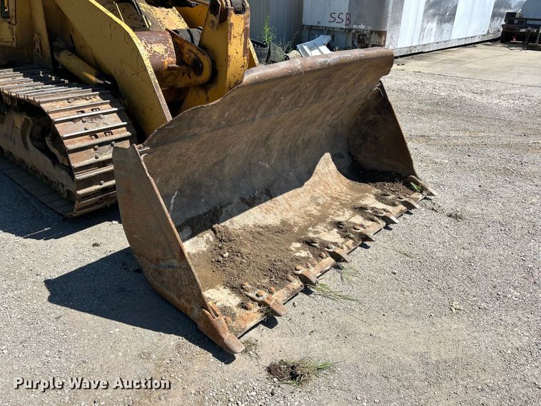 image for item FC2727 1988 Caterpillar 953 track loader
