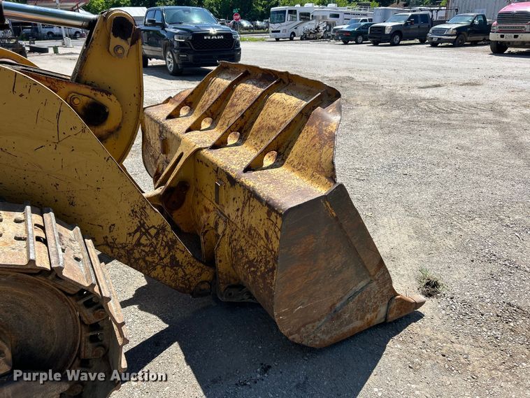 image for item FC2727 1988 Caterpillar 953 track loader