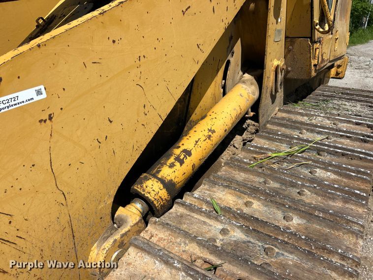 image for item FC2727 1988 Caterpillar 953 track loader