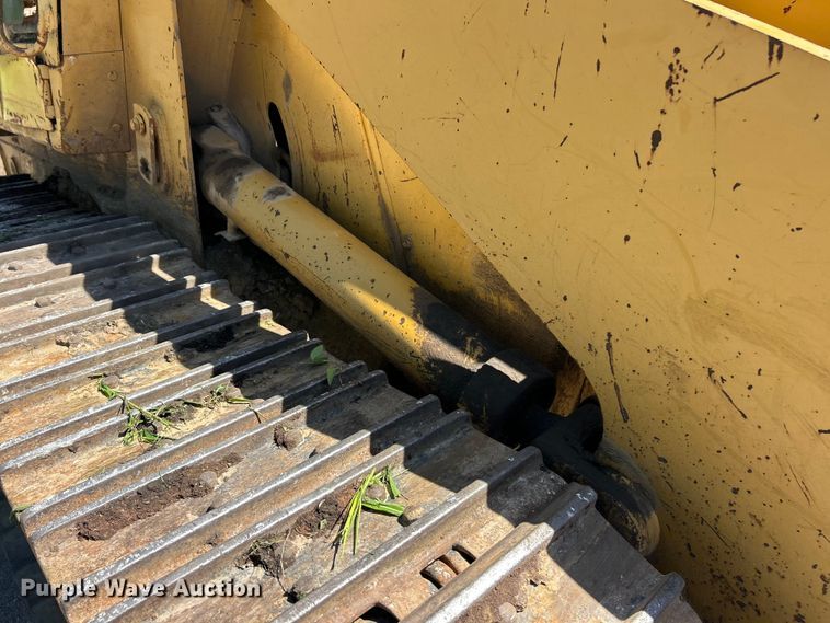 image for item FC2727 1988 Caterpillar 953 track loader