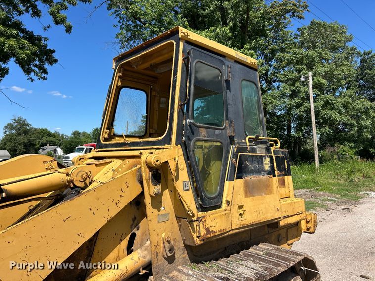 image for item FC2727 1988 Caterpillar 953 track loader