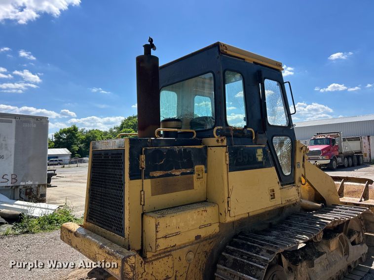 image for item FC2727 1988 Caterpillar 953 track loader