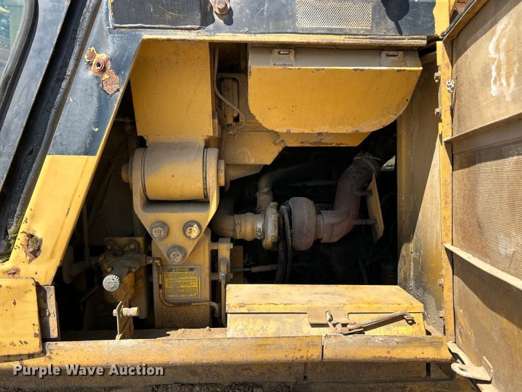 image for item FC2727 1988 Caterpillar 953 track loader