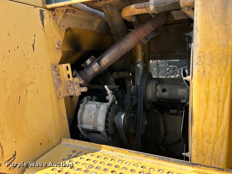 image for item FC2727 1988 Caterpillar 953 track loader