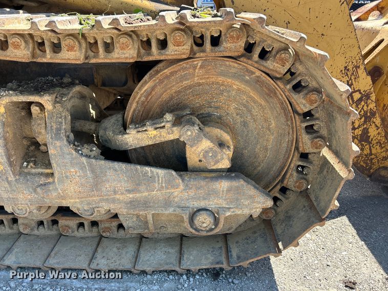 image for item FC2727 1988 Caterpillar 953 track loader