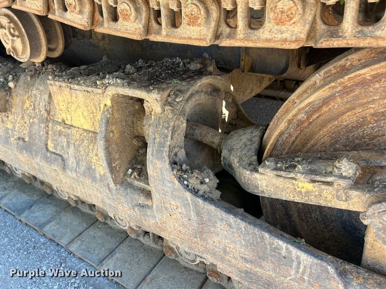 image for item FC2727 1988 Caterpillar 953 track loader