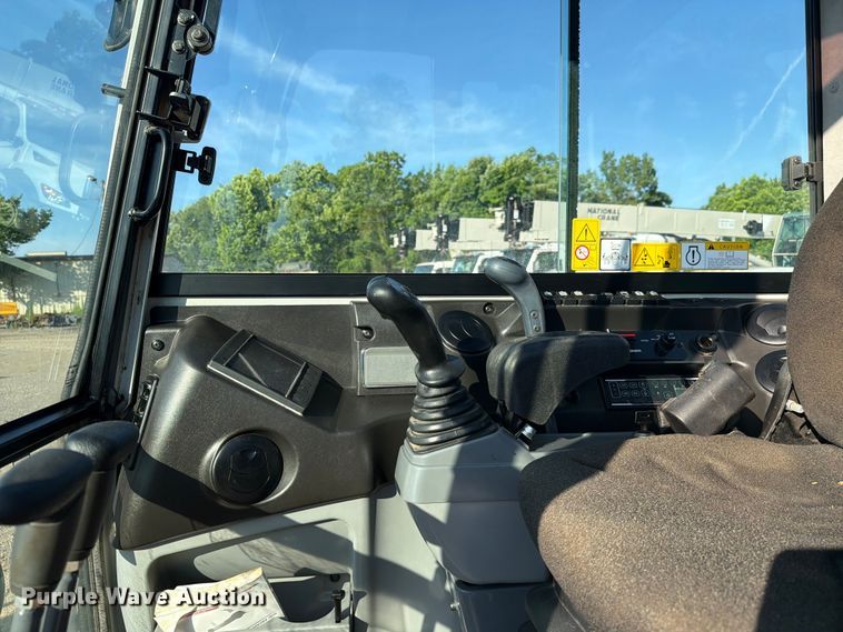 image for item FC3114 2024 Takeuchi TB250-2 mini excavator