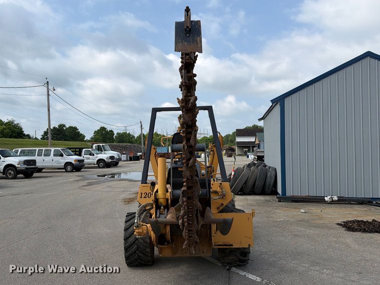 image for item FC3120 1998 Case 560 trencher