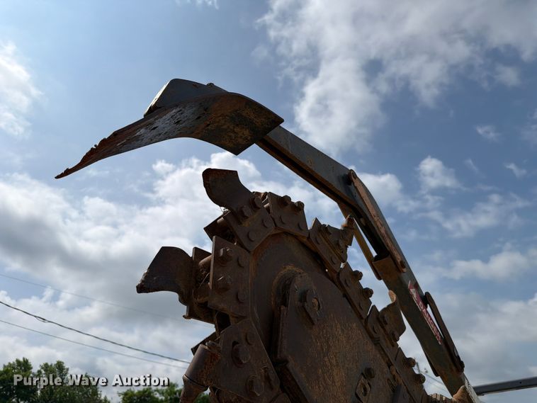 image for item FC3120 1998 Case 560 trencher