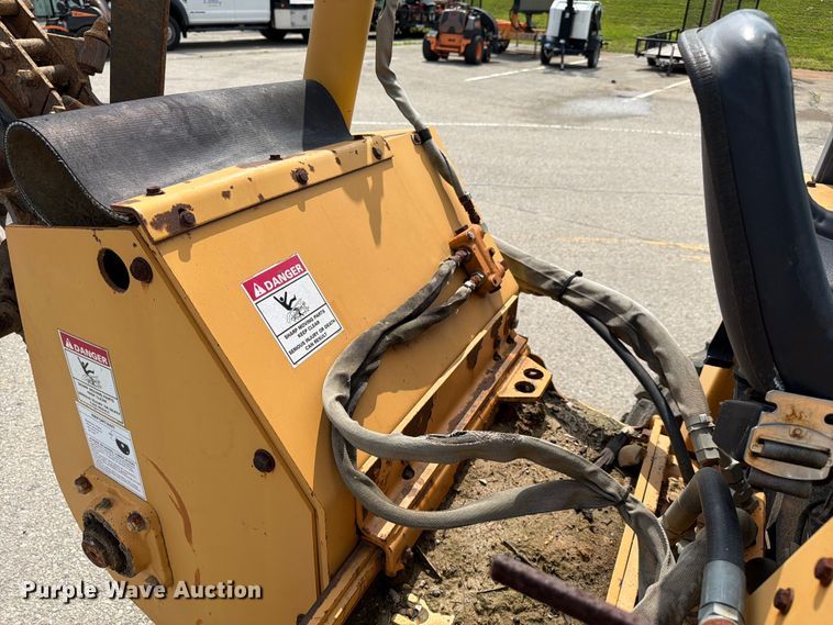 image for item FC3120 1998 Case 560 trencher