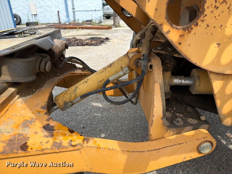image for item FC3120 1998 Case 560 trencher