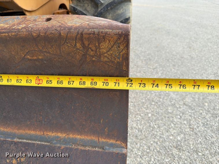 image for item FC3120 1998 Case 560 trencher