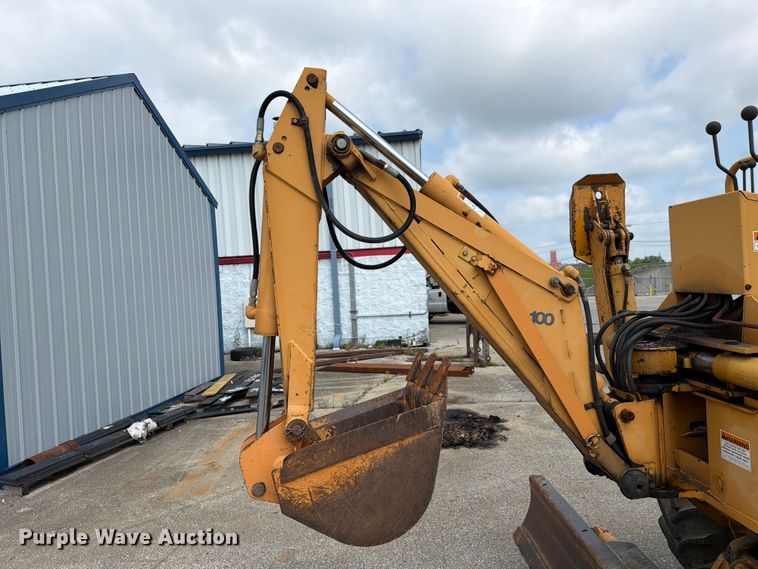image for item FC3120 1998 Case 560 trencher