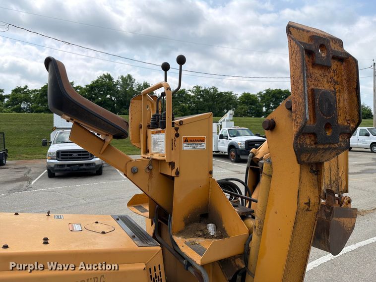 image for item FC3120 1998 Case 560 trencher