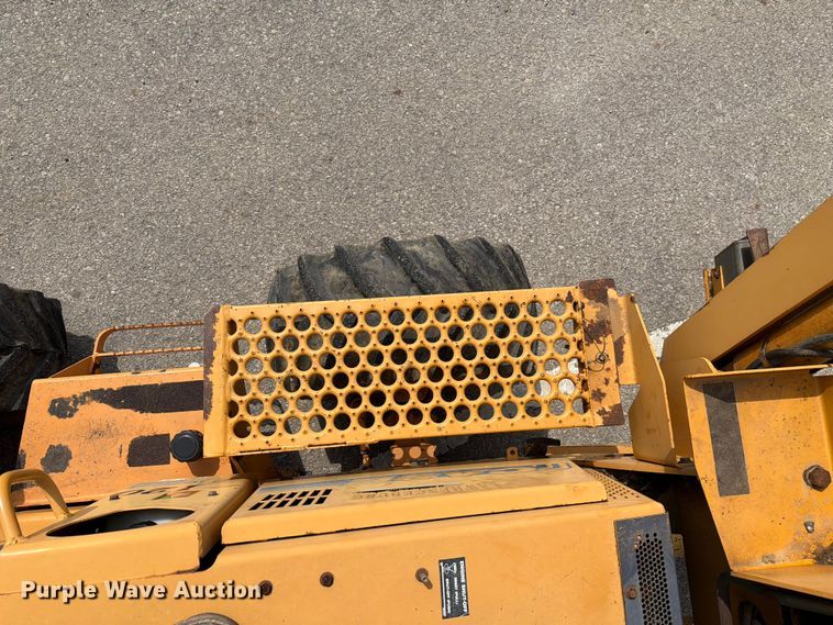 image for item FC3120 1998 Case 560 trencher