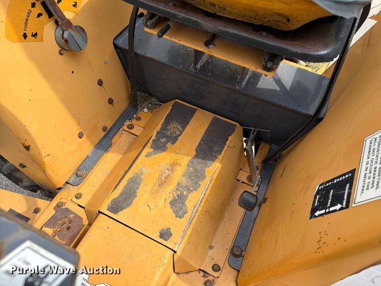 image for item FC3120 1998 Case 560 trencher
