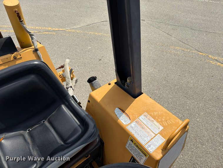image for item FC3120 1998 Case 560 trencher