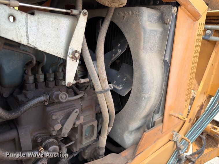 image for item FC3120 1998 Case 560 trencher