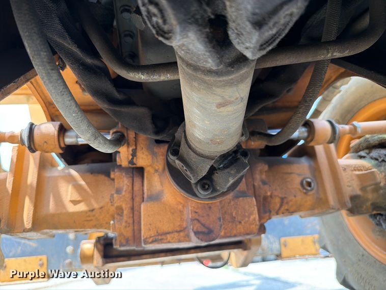 image for item FC3120 1998 Case 560 trencher