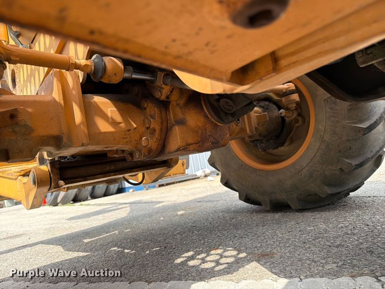 image for item FC3120 1998 Case 560 trencher
