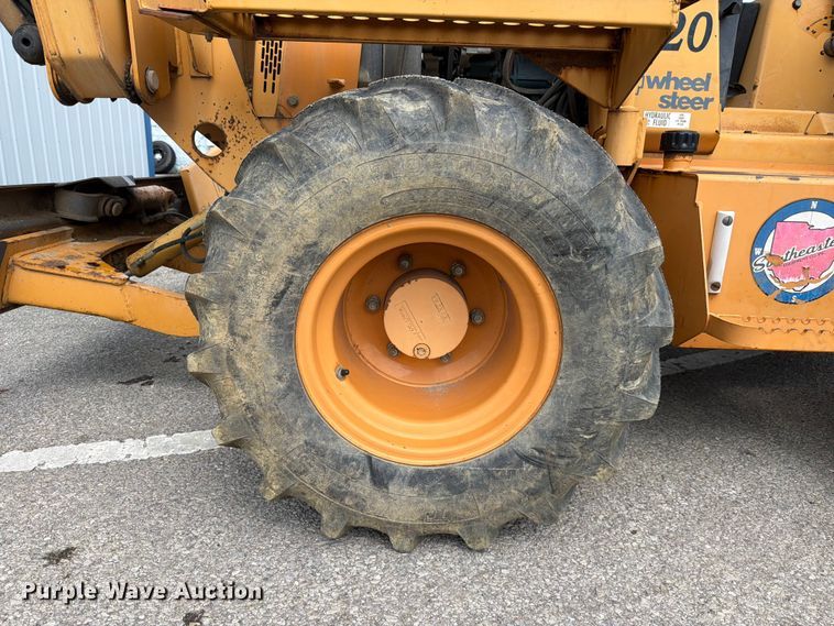 image for item FC3120 1998 Case 560 trencher