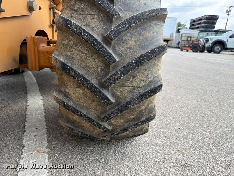 image for item FC3120 1998 Case 560 trencher