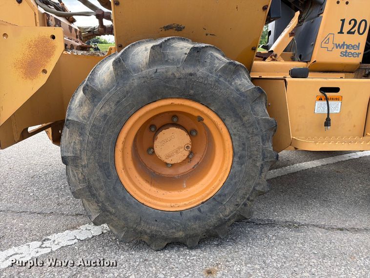 image for item FC3120 1998 Case 560 trencher