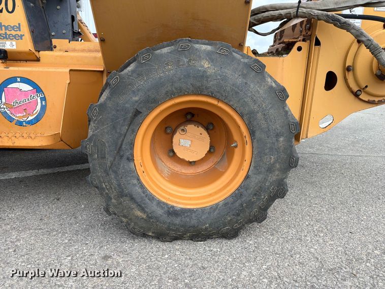 image for item FC3120 1998 Case 560 trencher